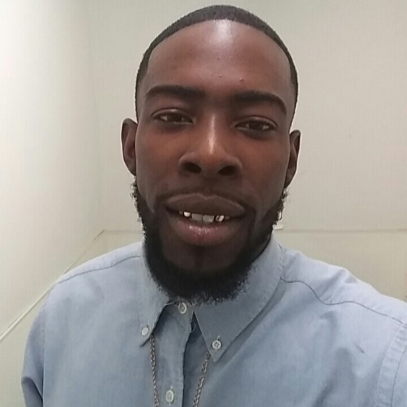 Meet your Posher, Chris - Picture 1 of 1